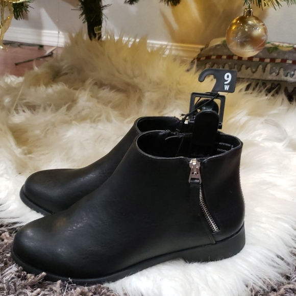 flat booties wide width